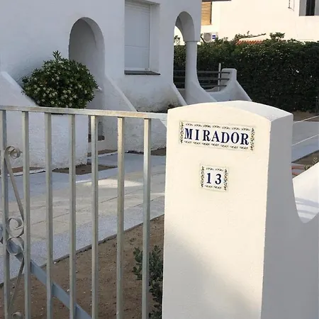 Miradores Apartmán *
